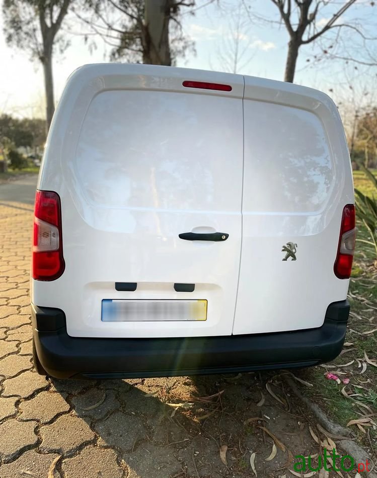 2019' Peugeot Partner photo #2