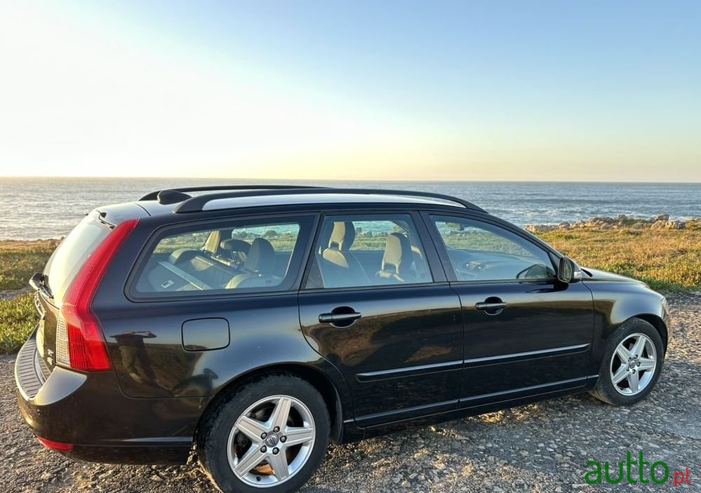 2009' Volvo V50 1.6 D Drive photo #1