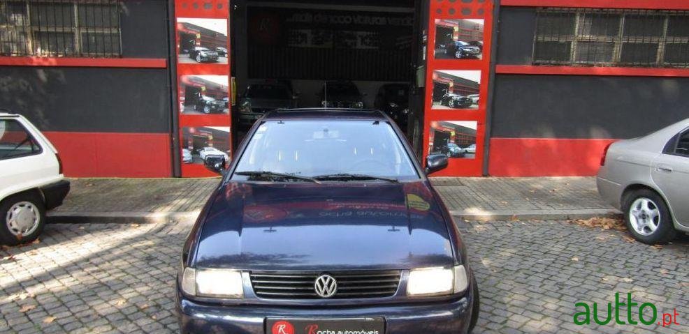 1999' Volkswagen Polo Classic 1.4 photo #2