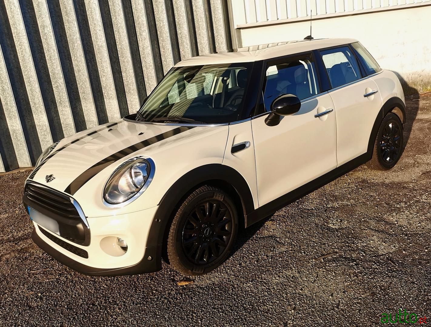 2015' MINI One photo #5