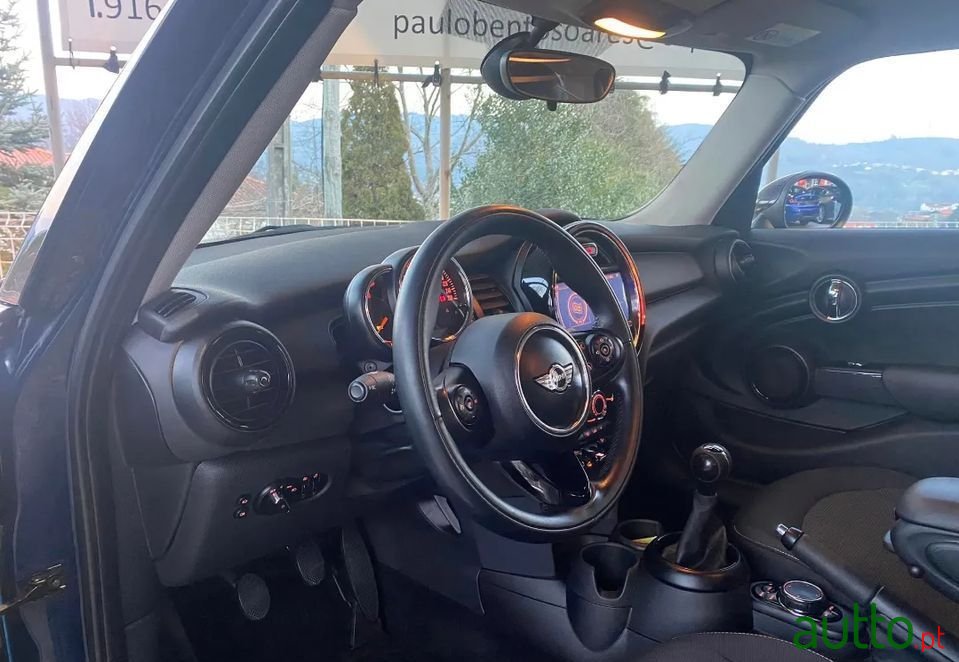 2015' MINI One D photo #4