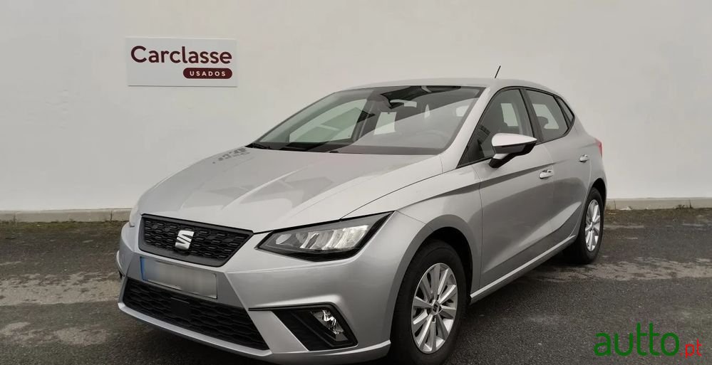 2022' SEAT Ibiza 1.0 Ecotsi Style photo #1