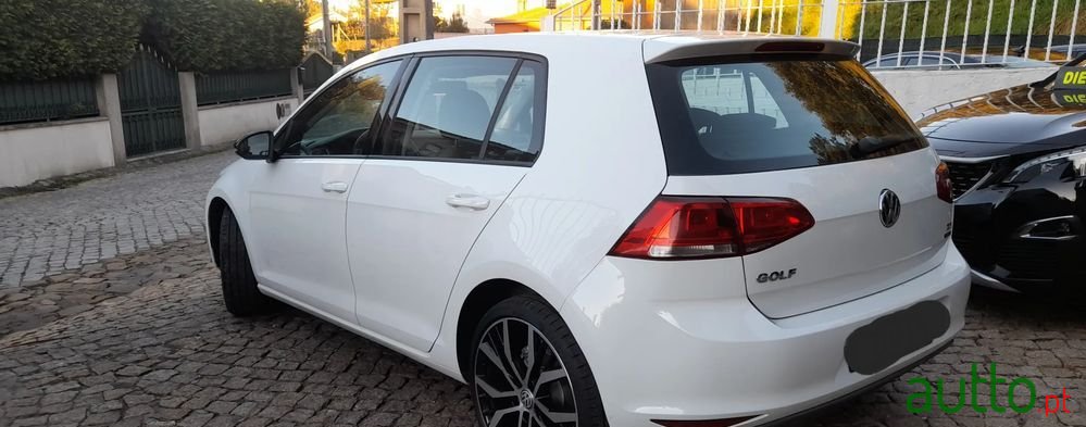 2014' Volkswagen Golf photo #6