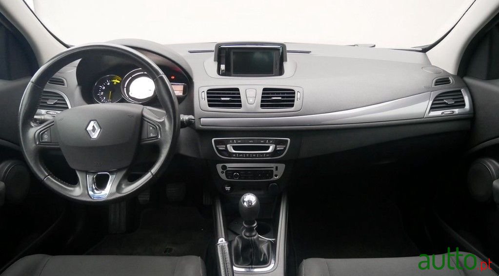 2015' Renault Megane photo #4