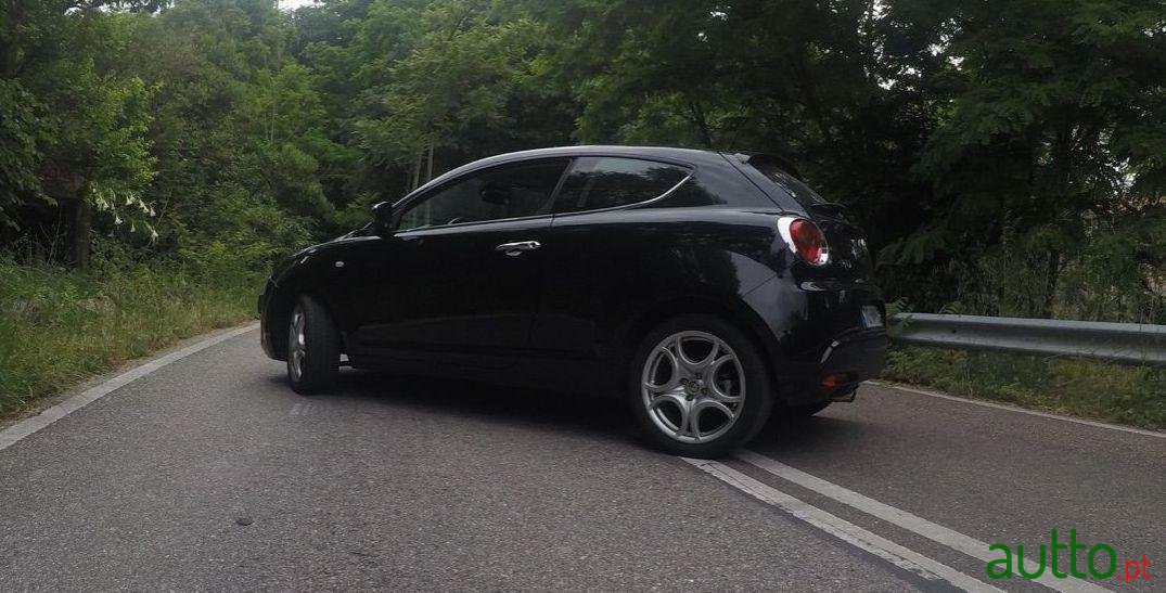 2013' Alfa Romeo MiTo photo #1
