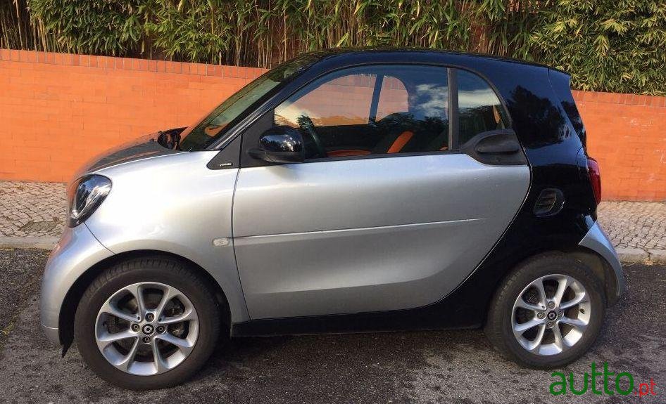 2015' Smart Fortwo Passion photo #1