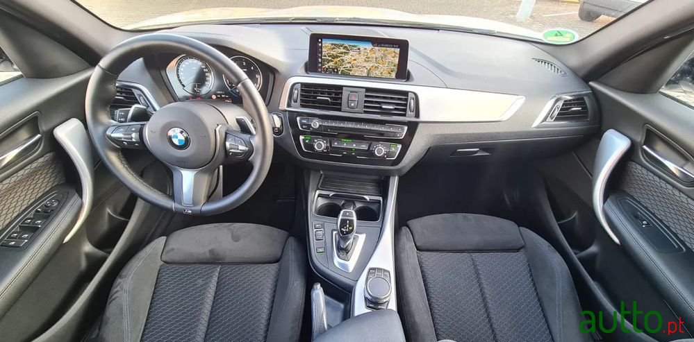 2017' BMW 120 D Xdrive Pack M photo #4
