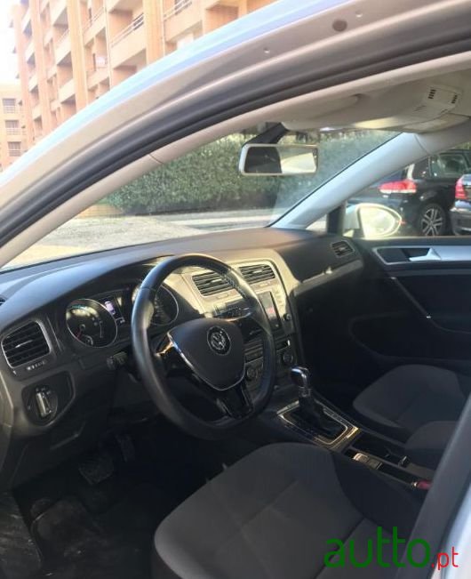 2018' Volkswagen E-Golf photo #4