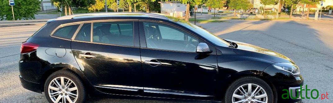 2015' Renault Megane photo #1