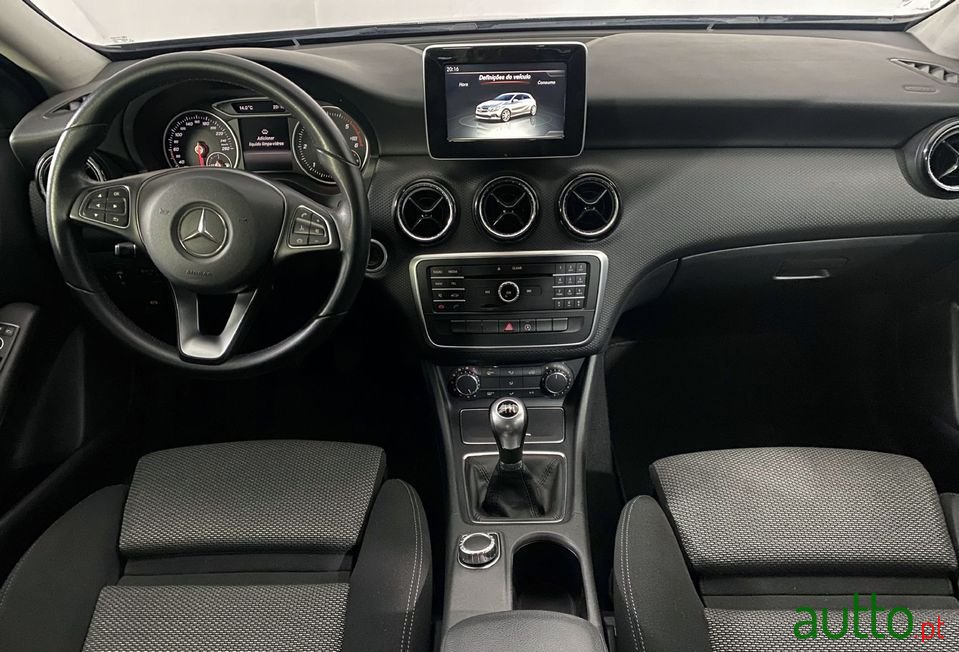 2016' Mercedes-Benz A-180 photo #5