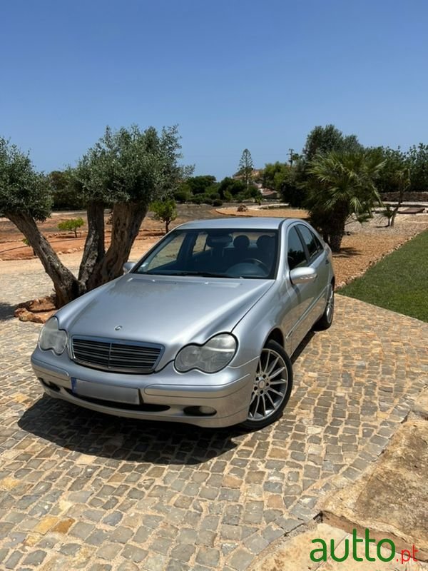 2003' Mercedes-Benz C-180 photo #2