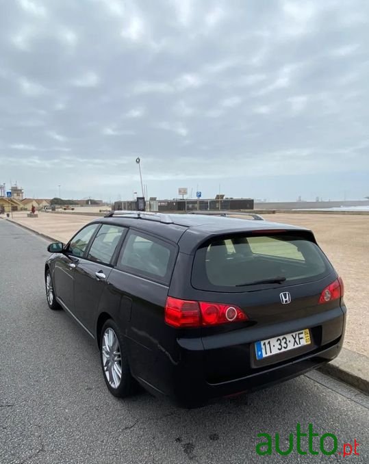 2004' Honda Accord Tourer photo #1