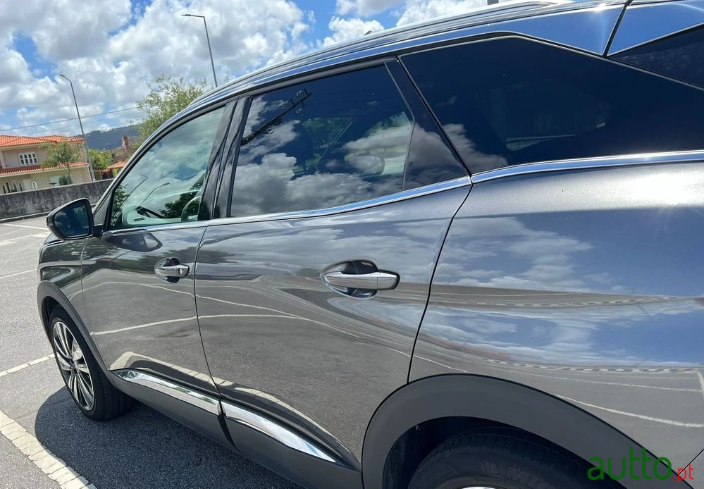 2017' Peugeot 3008 photo #5