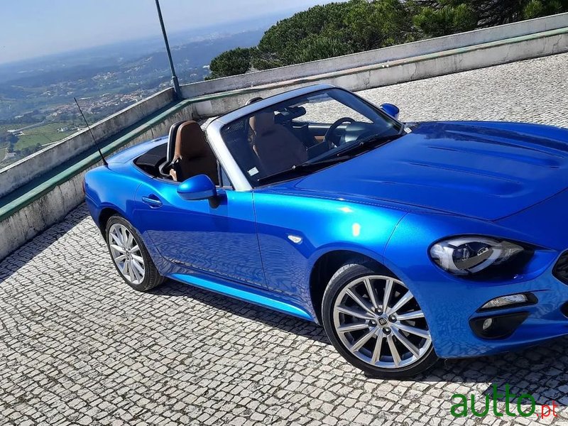 2019' Fiat 124 Spider photo #5