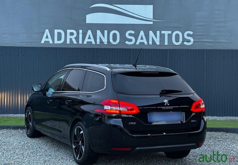 2015' Peugeot 308 photo #4