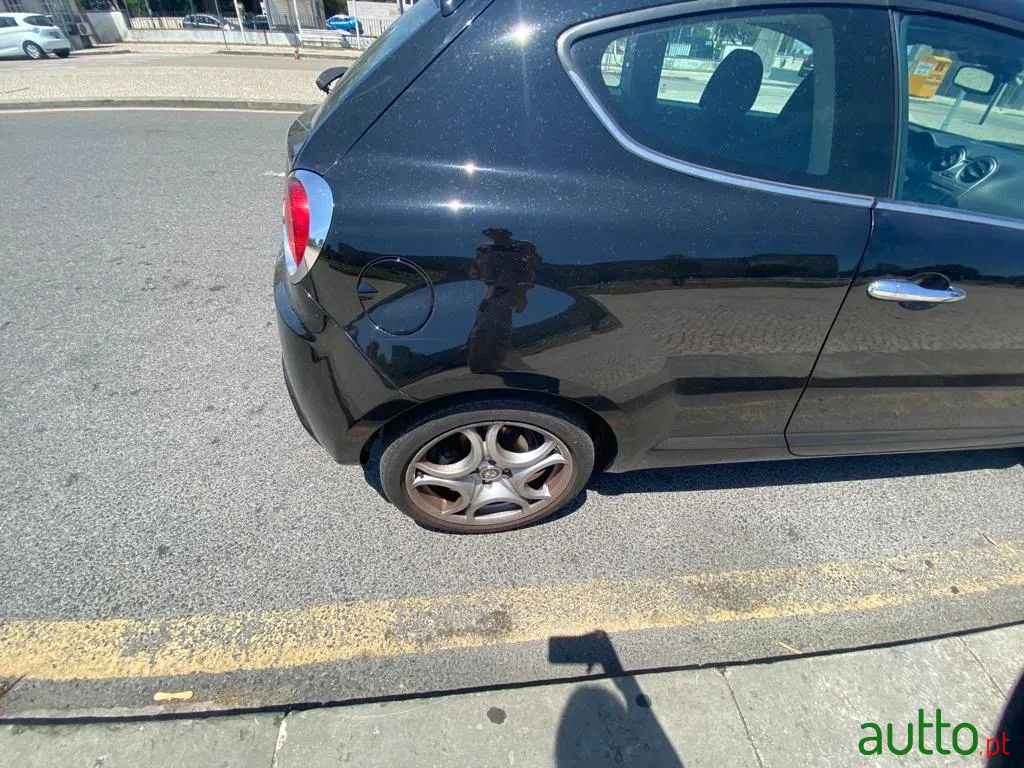 2009' Alfa Romeo MiTo photo #5