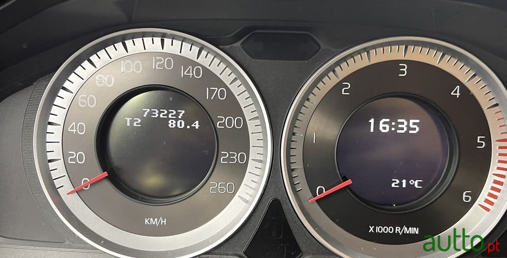 2012' Volvo V60 photo #4