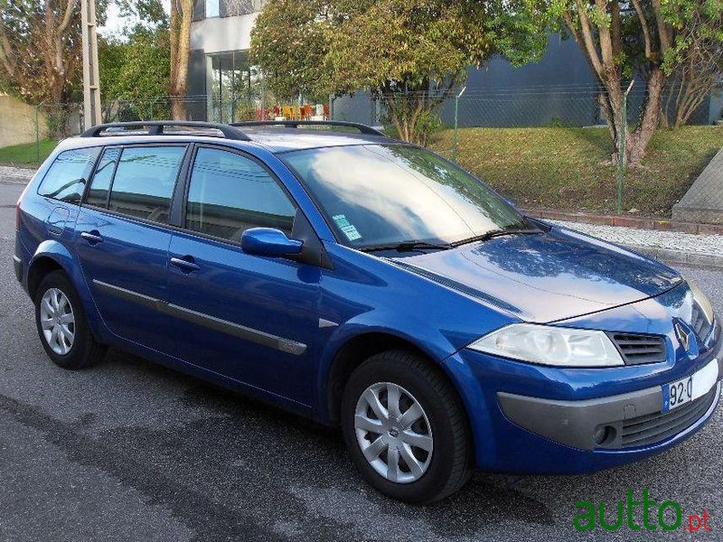 2006' Renault Megane Break photo #2