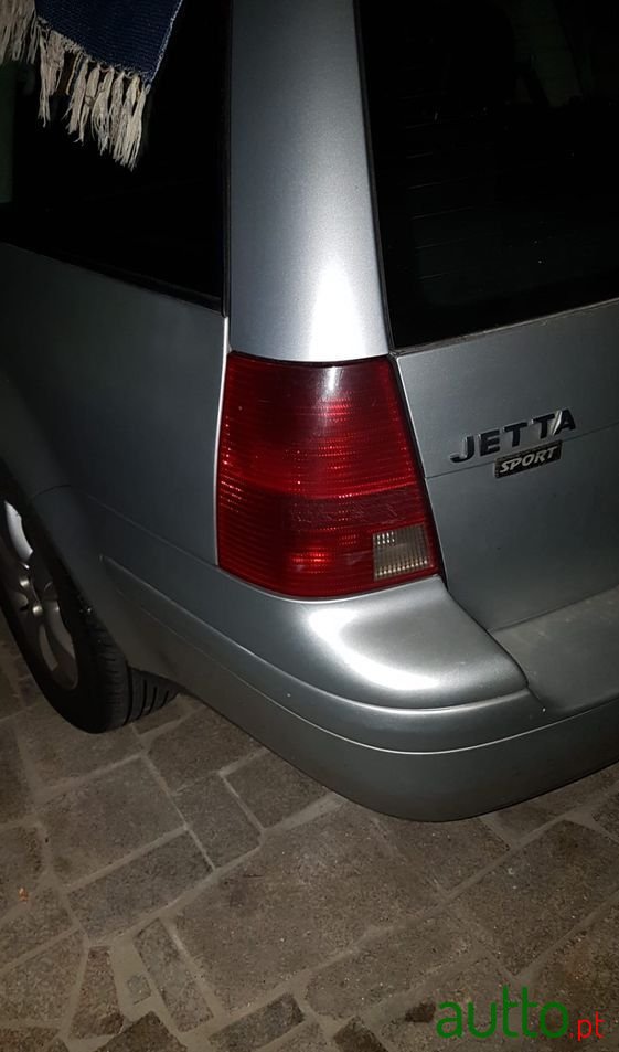 2002' Volkswagen Jetta photo #1