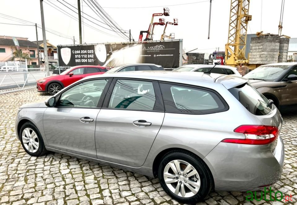 2018' Peugeot 308 Sw photo #4