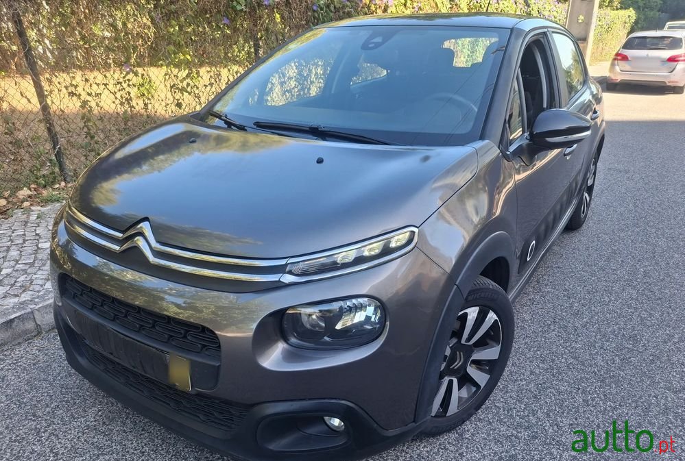 2018' Citroen C3 1.6 Bluehdi Shine photo #1