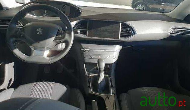 2018' Peugeot 308 Sw photo #4