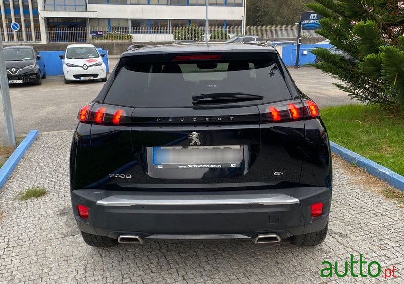 2021' Peugeot 2008 1.2 Puretech Gt photo #6