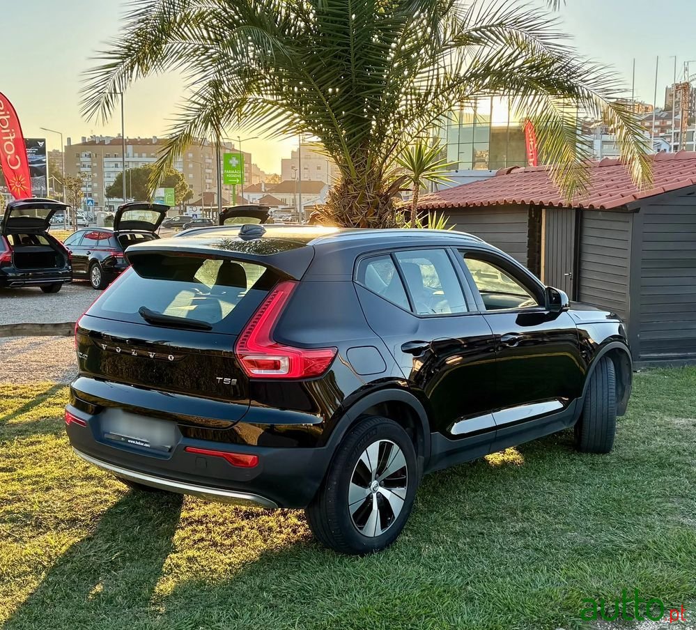 2020' Volvo Xc 40 photo #6
