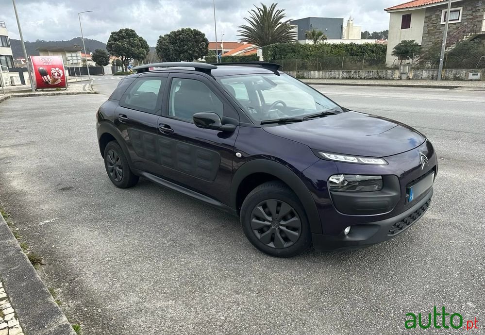 2015' Citroen C4 Cactus photo #3