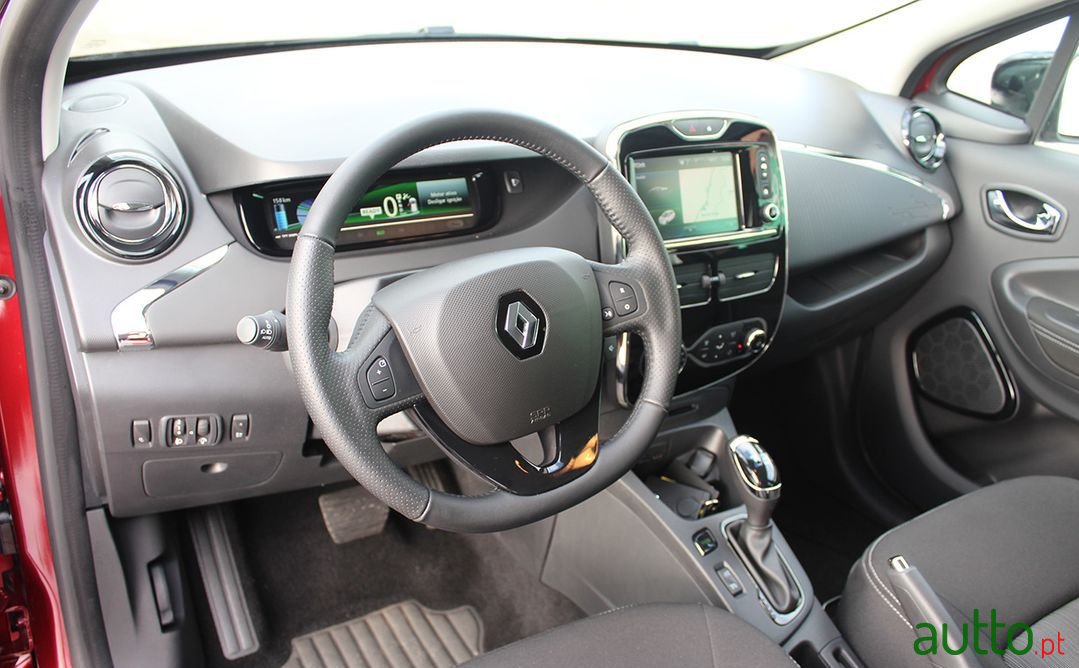 2018' Renault Zoe photo #5