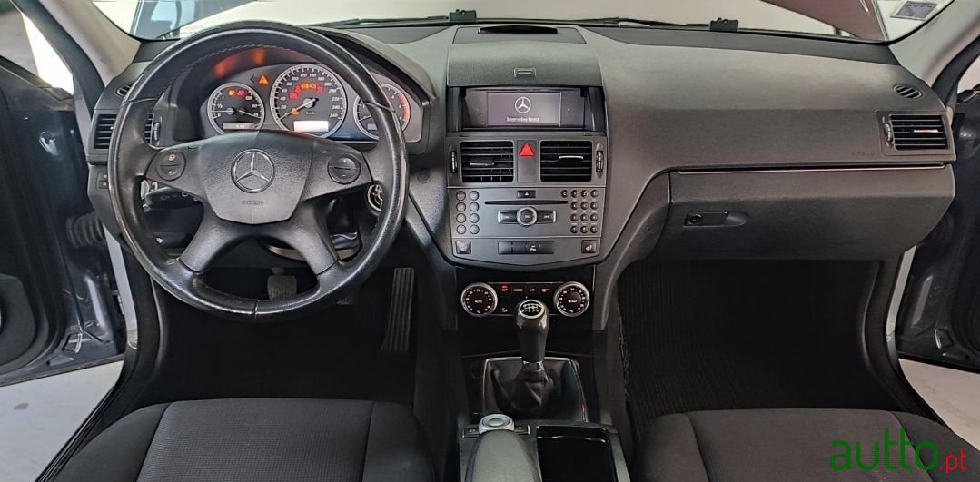 2010' Mercedes-Benz C-200 photo #4