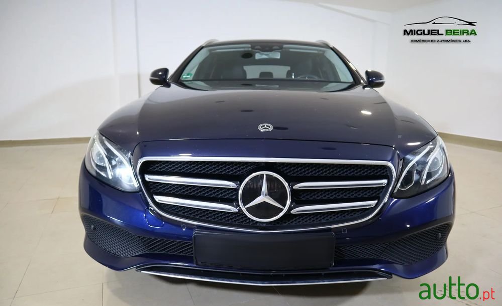 2019' Mercedes-Benz E 300 De Avantgarde photo #1