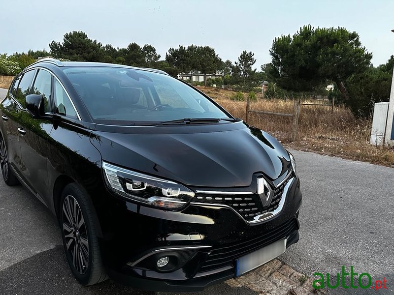 2019' Renault Grand Scenic photo #2