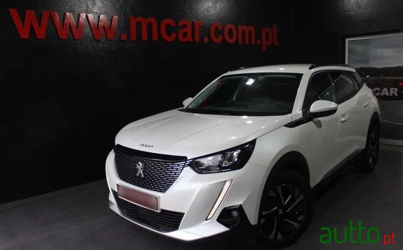 2021' Peugeot 2008 photo #1