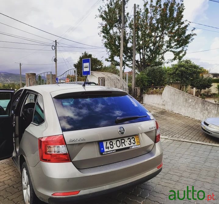 2014' Skoda Rapid photo #5