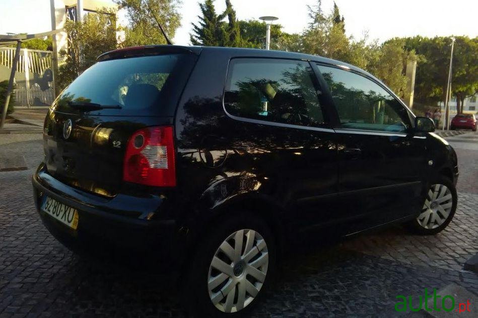 2004' Volkswagen Polo Confortline Ac 3P photo #2