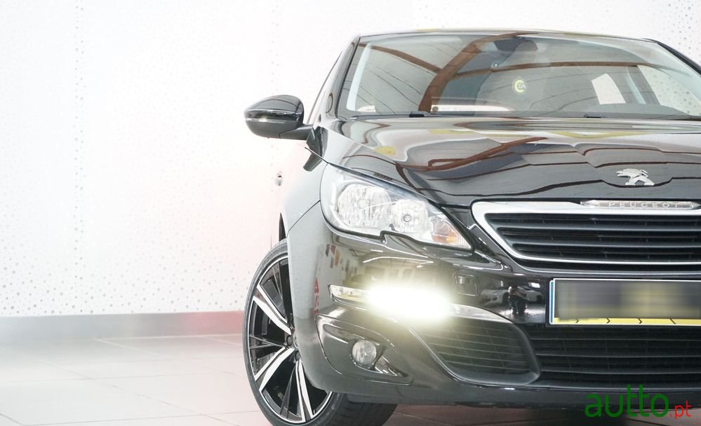 2014' Peugeot 308 1.6 Bluehdi Active photo #6