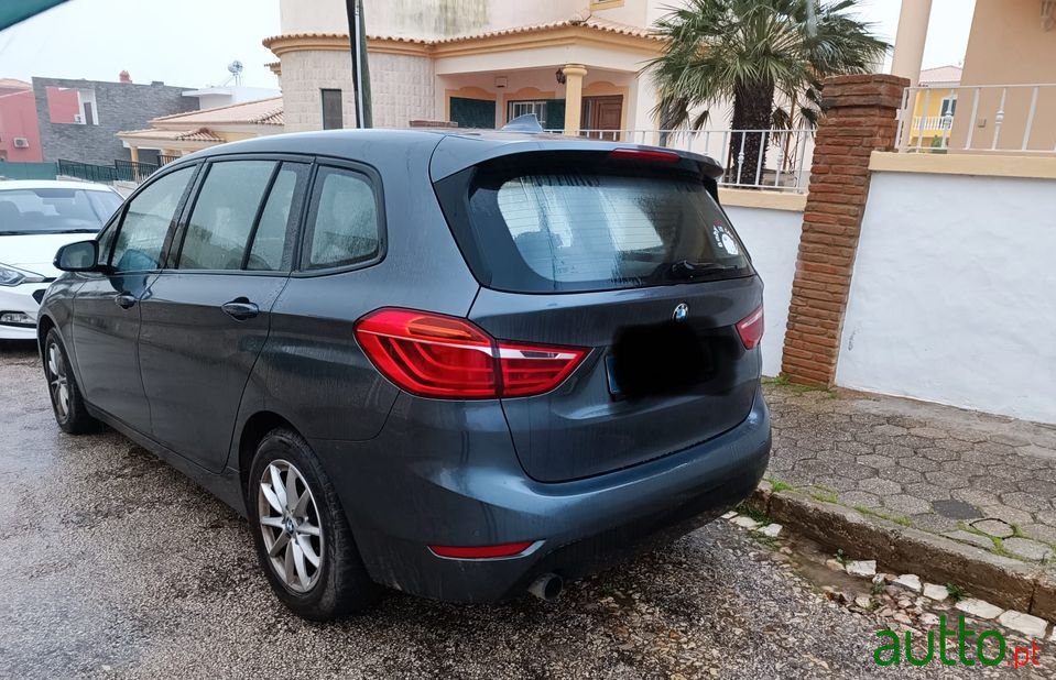 2016' BMW 216 Gran Tourer photo #1