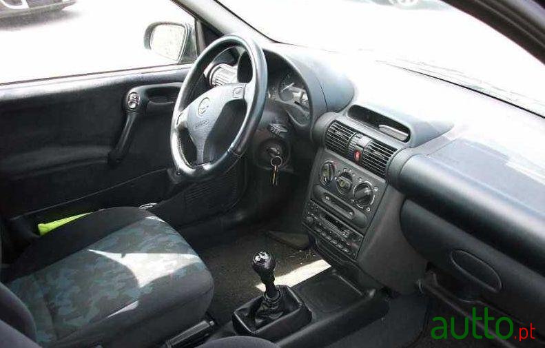 1999' Opel Corsa 1.2 Centenário photo #1