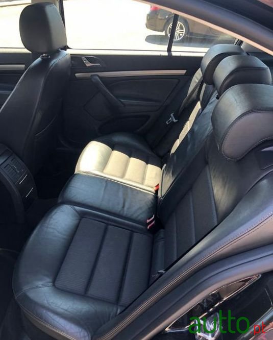 2004' Skoda Octavia Sport photo #3