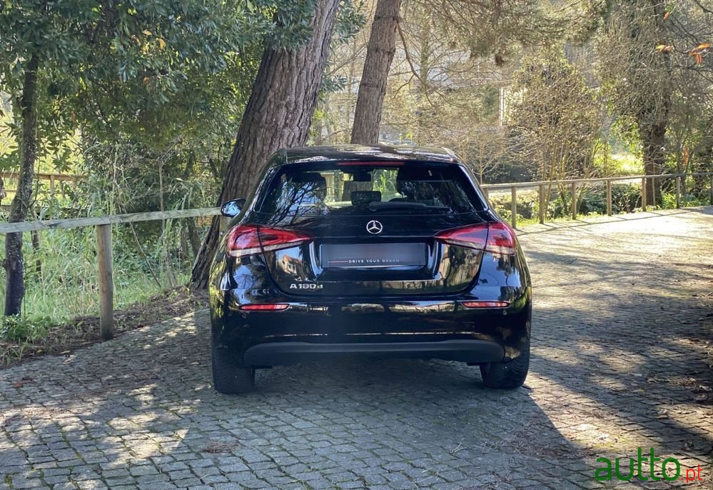 2019' Mercedes-Benz A 180 photo #3