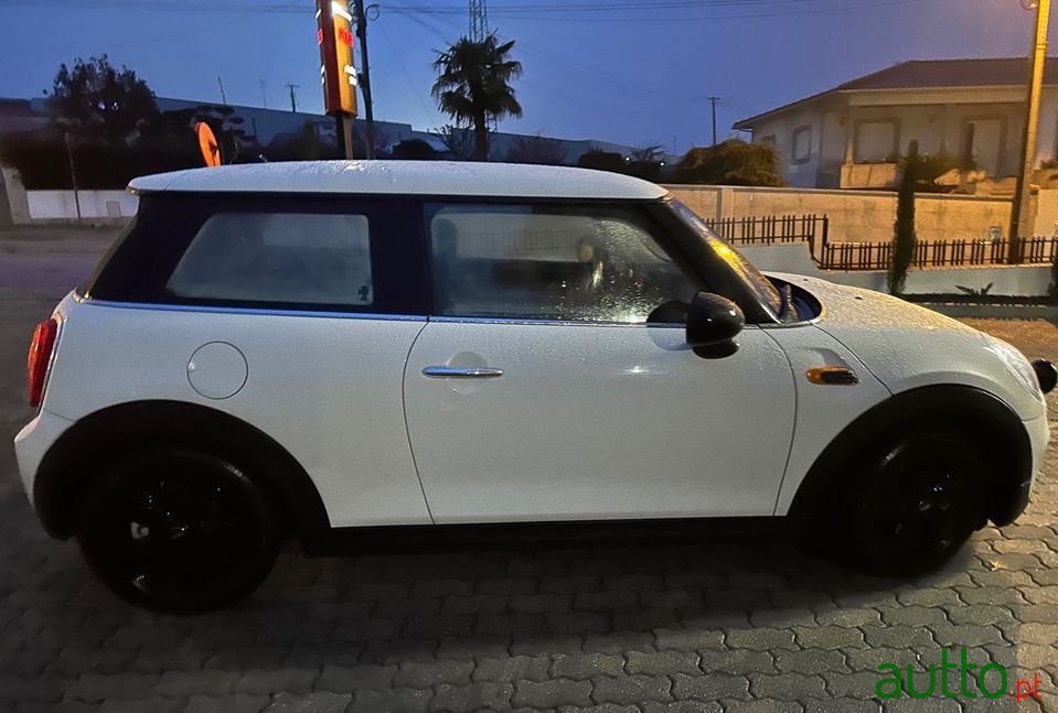 2014' MINI One photo #4