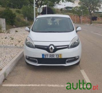 2013' Renault Scenic photo #5
