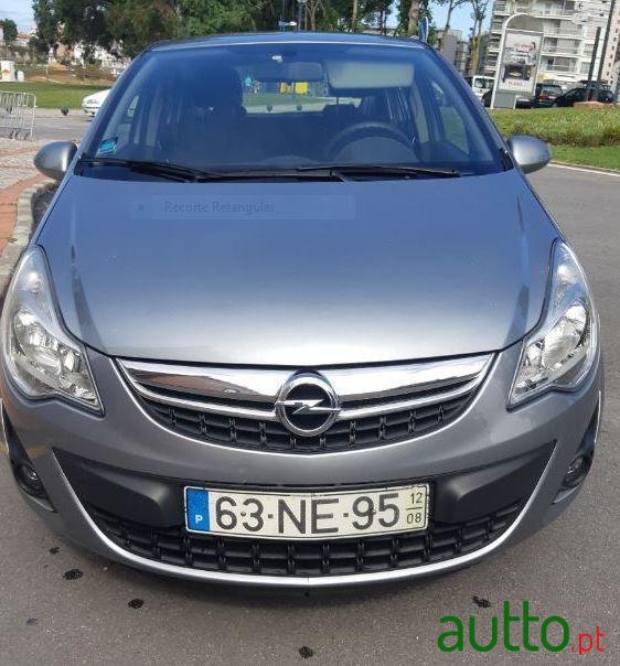 2012' Opel Corsa photo #1