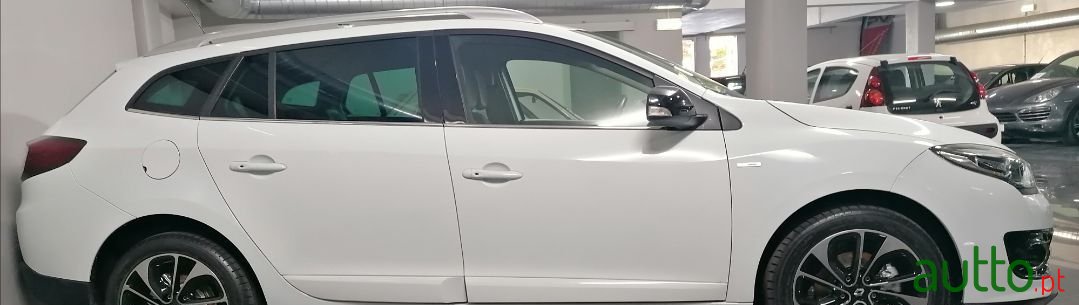 2014' Renault Megane Sport Tourer photo #3