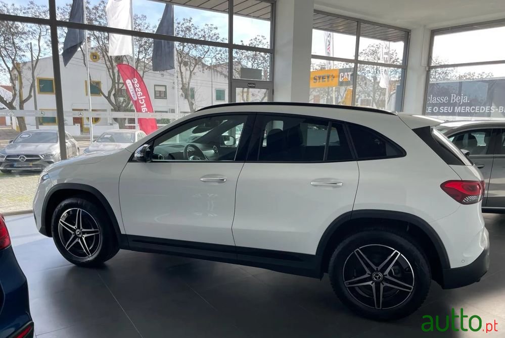 2023' Mercedes-Benz EQA 250 Amg Line photo #5