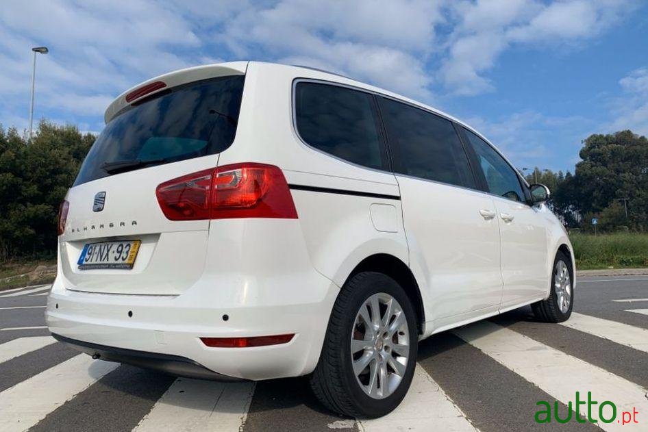 2011' SEAT Alhambra photo #2