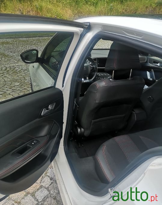 2017' Peugeot 308 photo #5