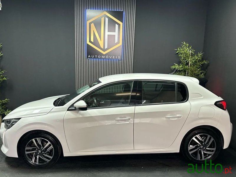 2019' Peugeot 208 photo #3