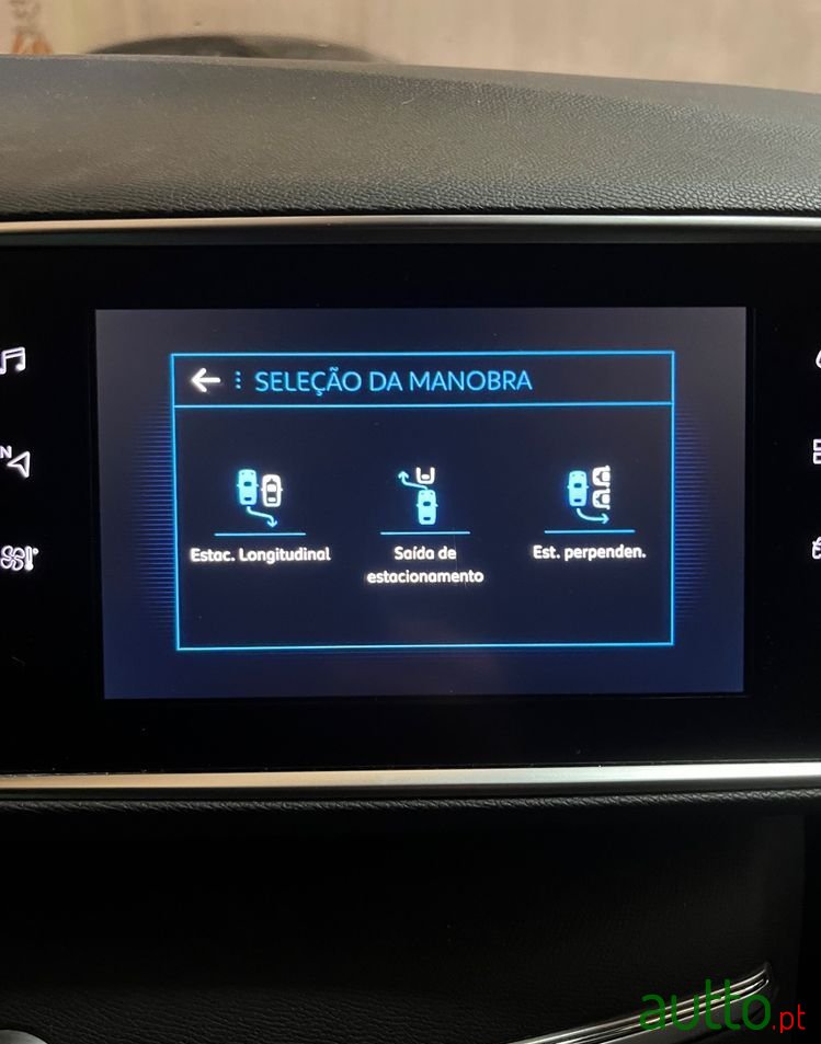 2018' Peugeot 308 Sw photo #2